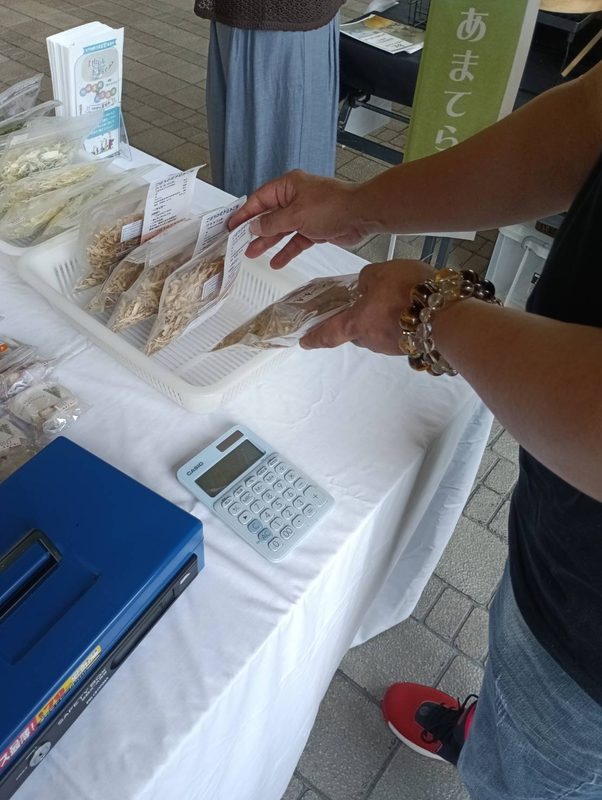 札幌就労継続支援B型事業所あまてらすのふくふくミニマルシェの利用者さんの様子